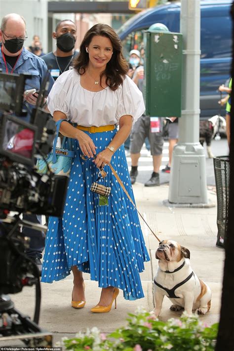 Kristin Davis, 56, looks VERY youthful on Sex And The City set